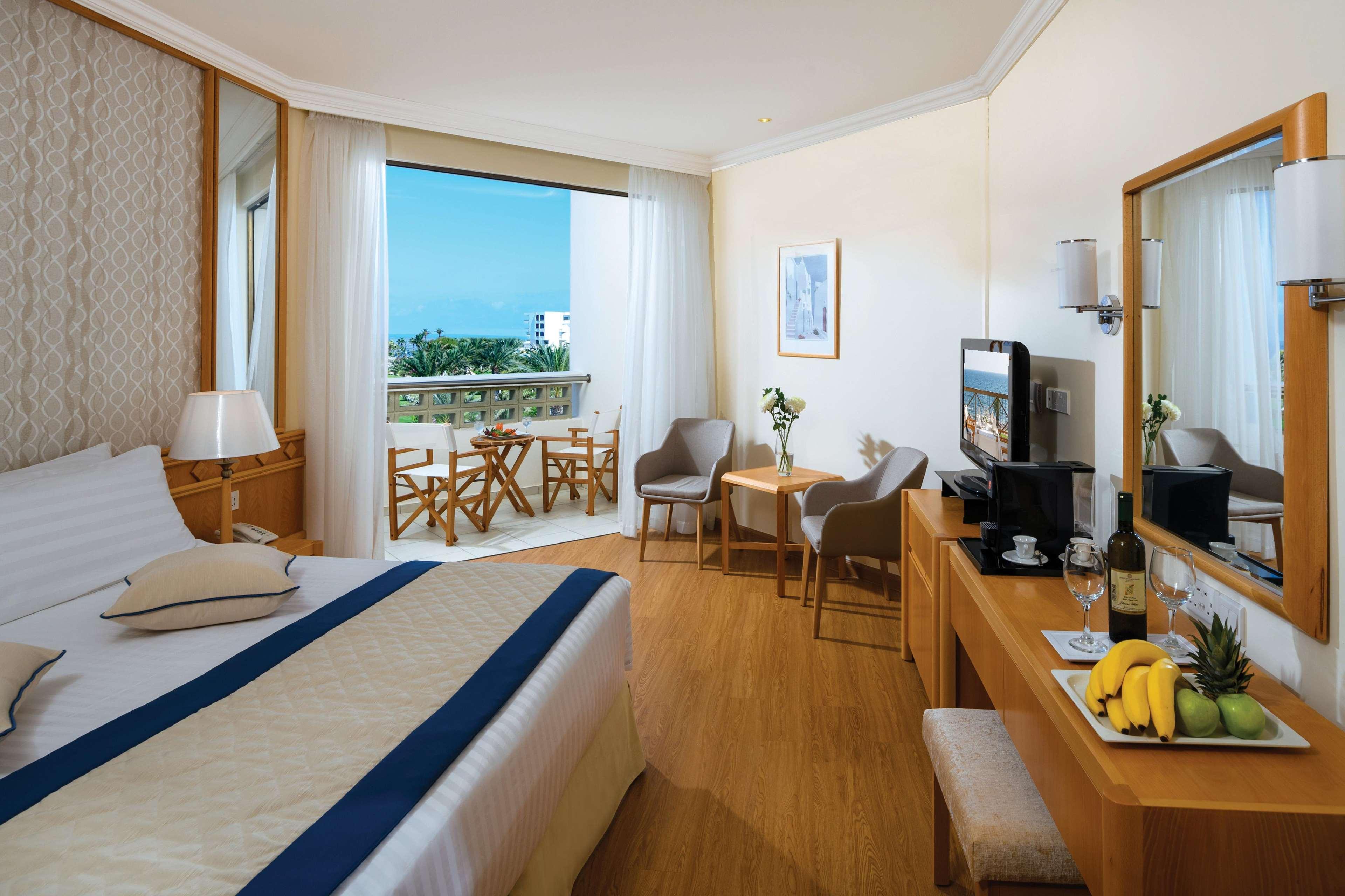 Geroskipou Constantinou Bros Athena Beach Hotel מראה חיצוני תמונה